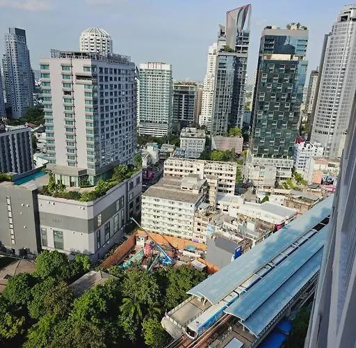 Apartment 1br At Thonglor Bts Overlooking With Workspace