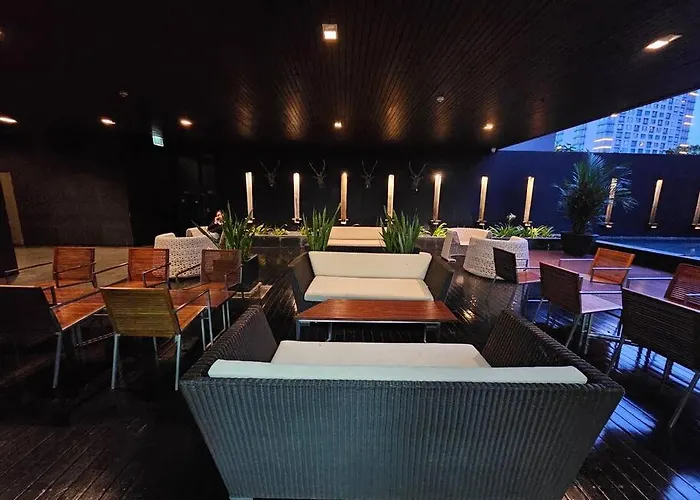 1br At Thonglor Bts Overlooking With Workspace