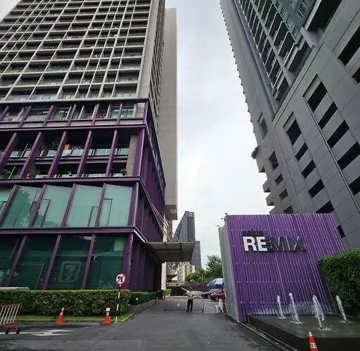 Apartment 1br At Thonglor Bts Overlooking With Workspace Bangkok