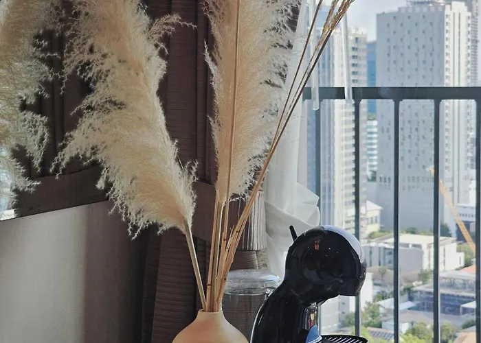 Apartment 1br At Thonglor Bts Overlooking With Workspace *